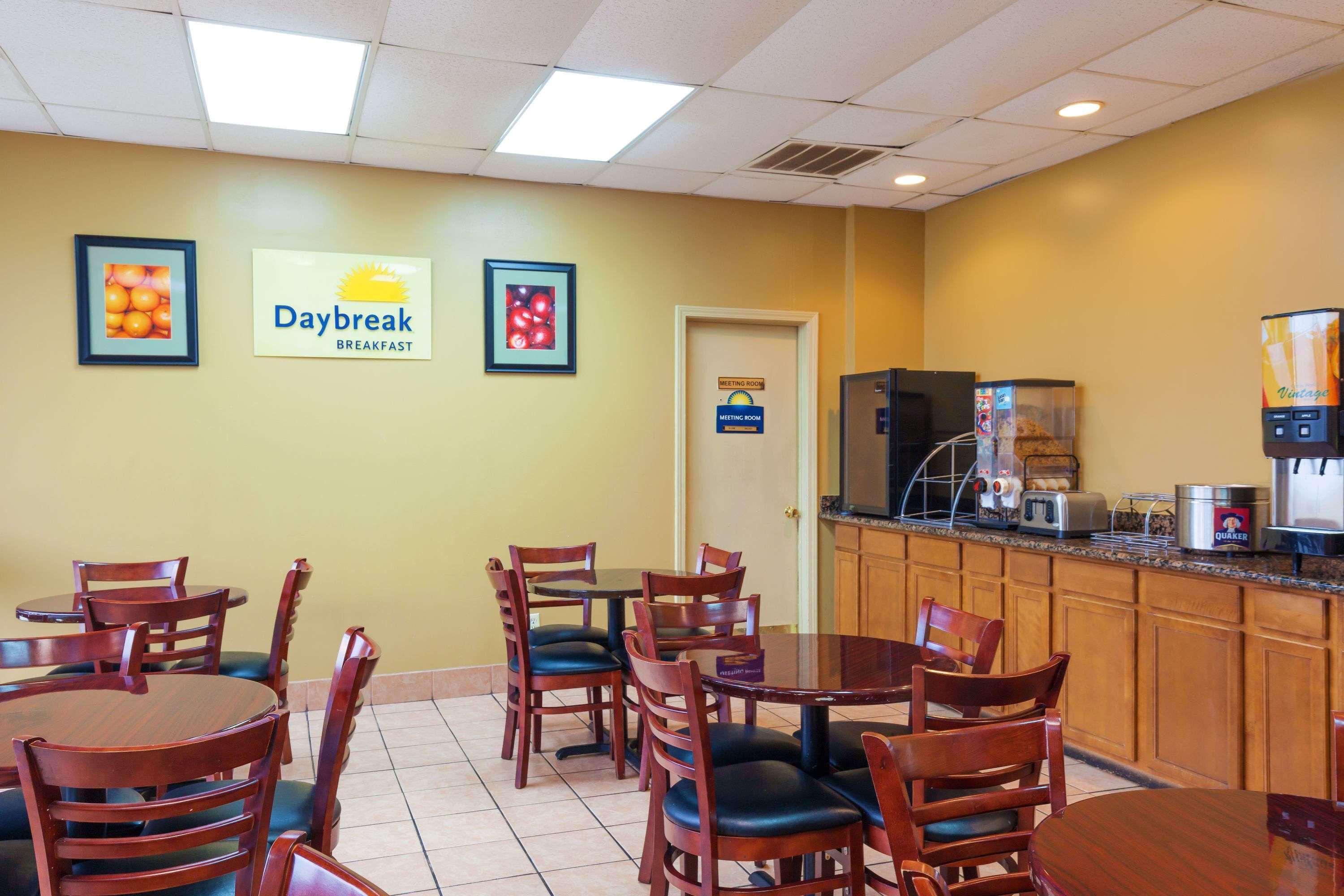 Days Inn Lafayette/University Luaran gambar